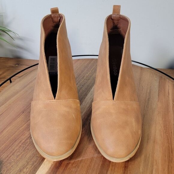 Weboo Slip on Ankle Boots Size 9 Contemporary Booties Vegan Leather - Picture 8 of 16